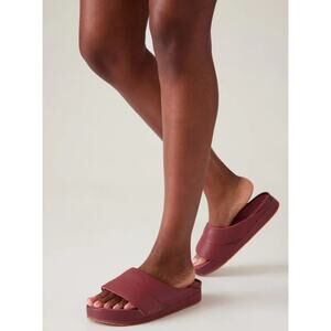 Athleta Saysh Berry Rose Slides Size 10
